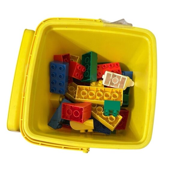 Vintage 1991 Lego Duplo 2381 Preschool Basic Building Set 67 Piece With Bucket - Picture 3 of 4